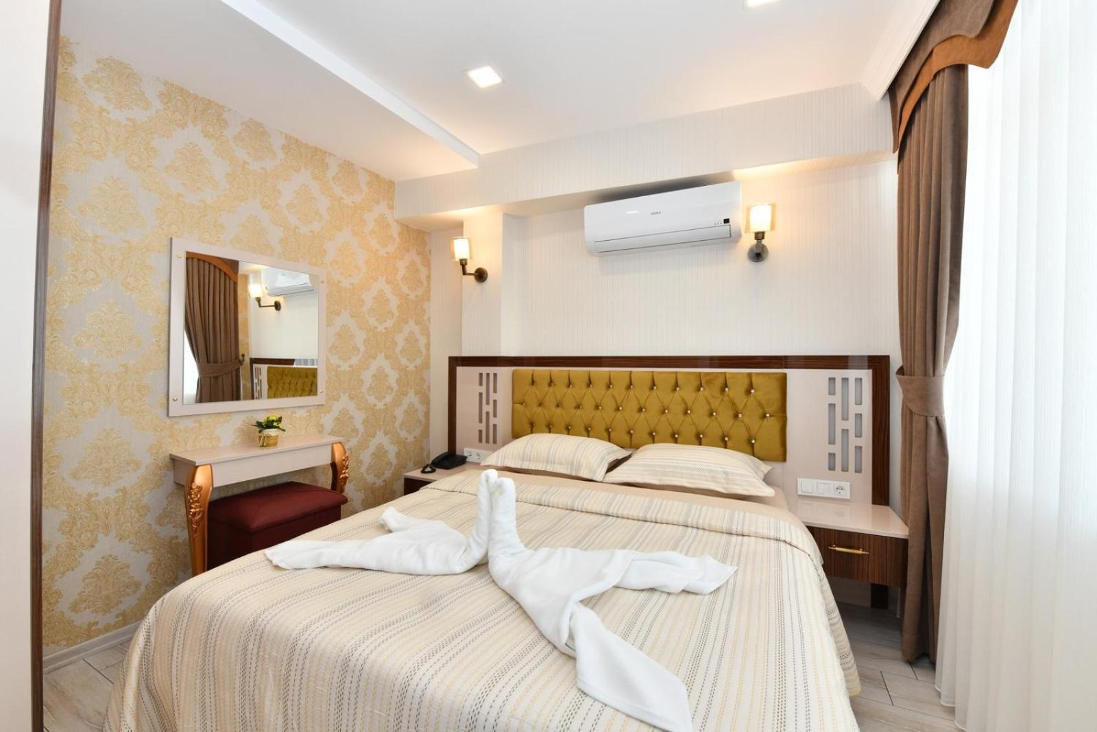 Sea Moon Hotel อิสตันบูล ภายนอก รูปภาพ